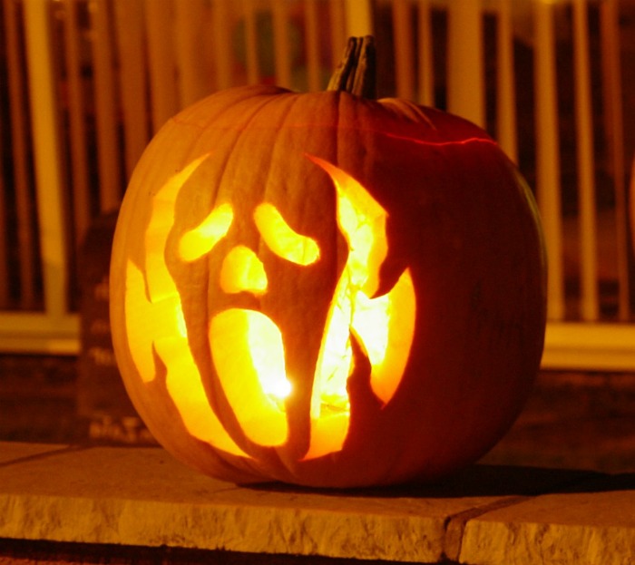 Pumpkin Carving Tips - Carve a Pumpkin Easily with these Tricks